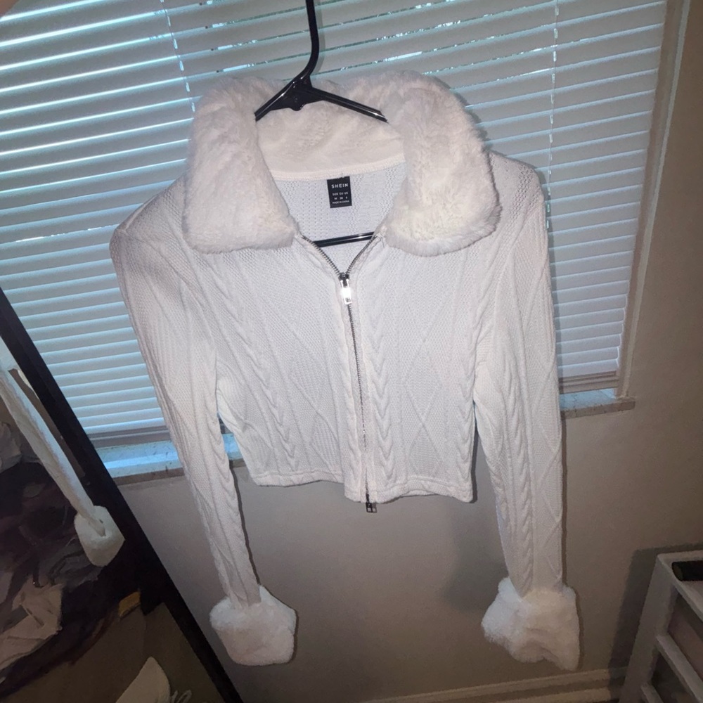 SHEIN White Fuzzy Collar Sweater